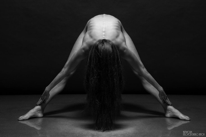 women-posing-bodyscapes-anton-belvodchenko-14