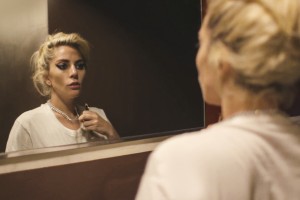 Filmo "Gaga: Five Foot Two" kadras
